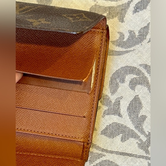 Louis Vuitton Monogram Wallet - Picture 4 of 7